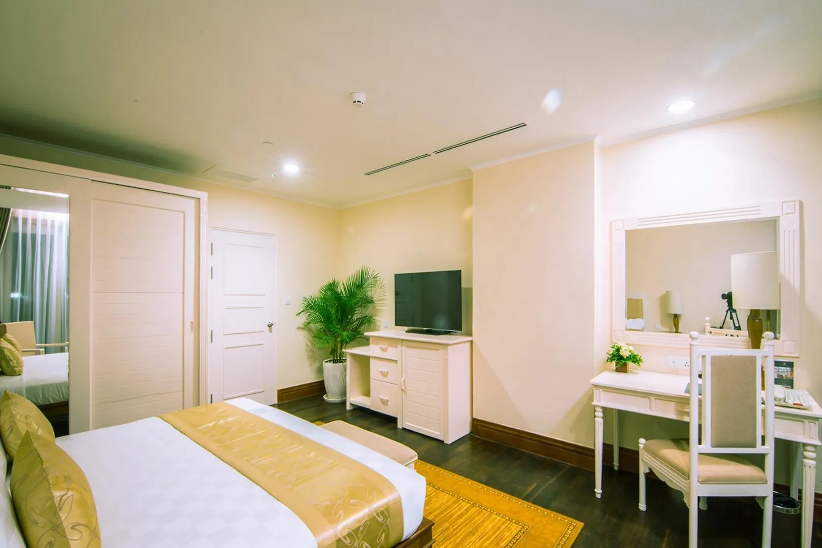 Novotel Century Hongkong 4*,  Kina