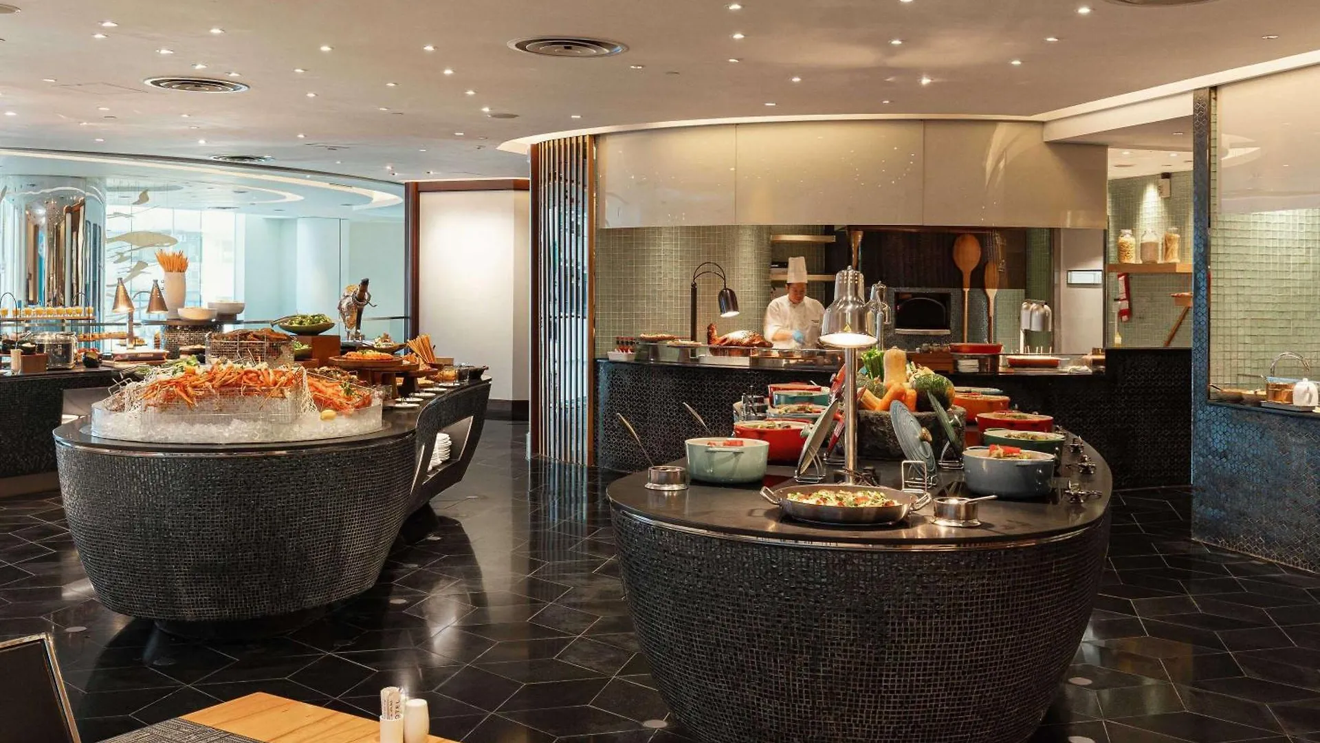 Novotel Century Hongkong 4*,