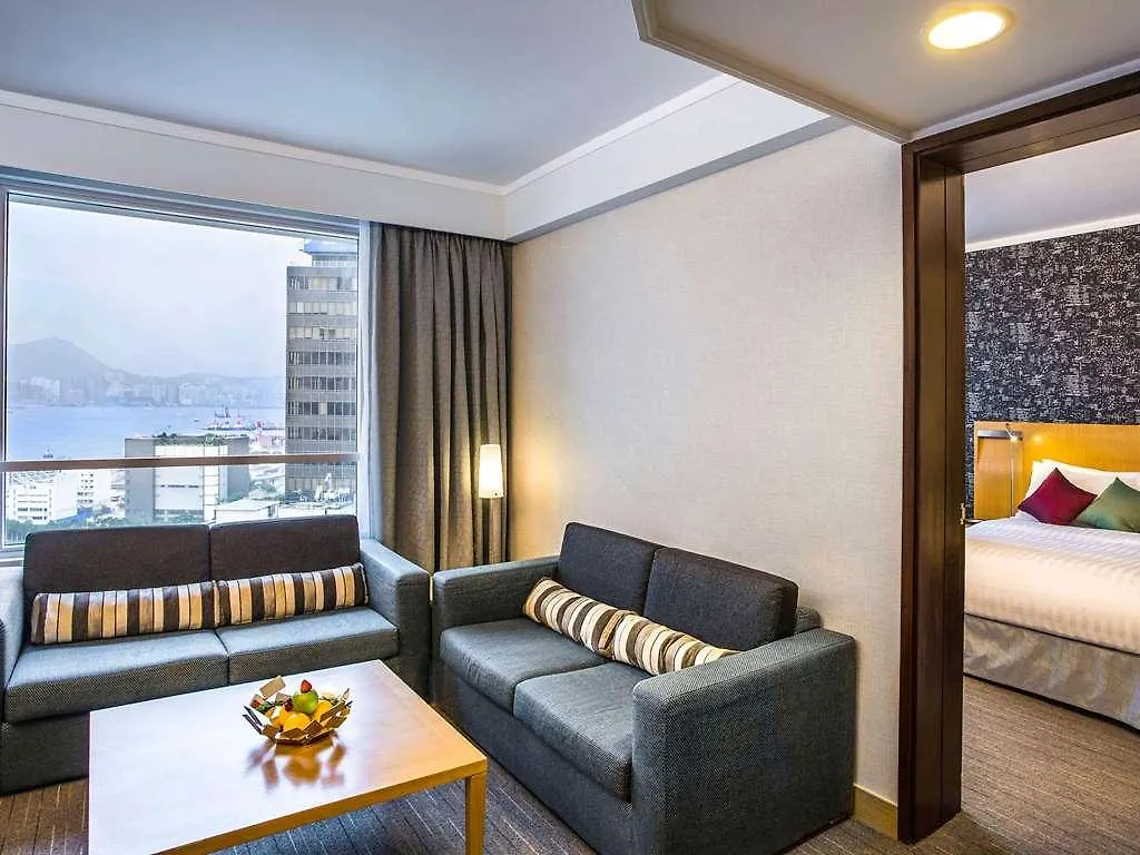 Novotel Century Hongkong 4*,